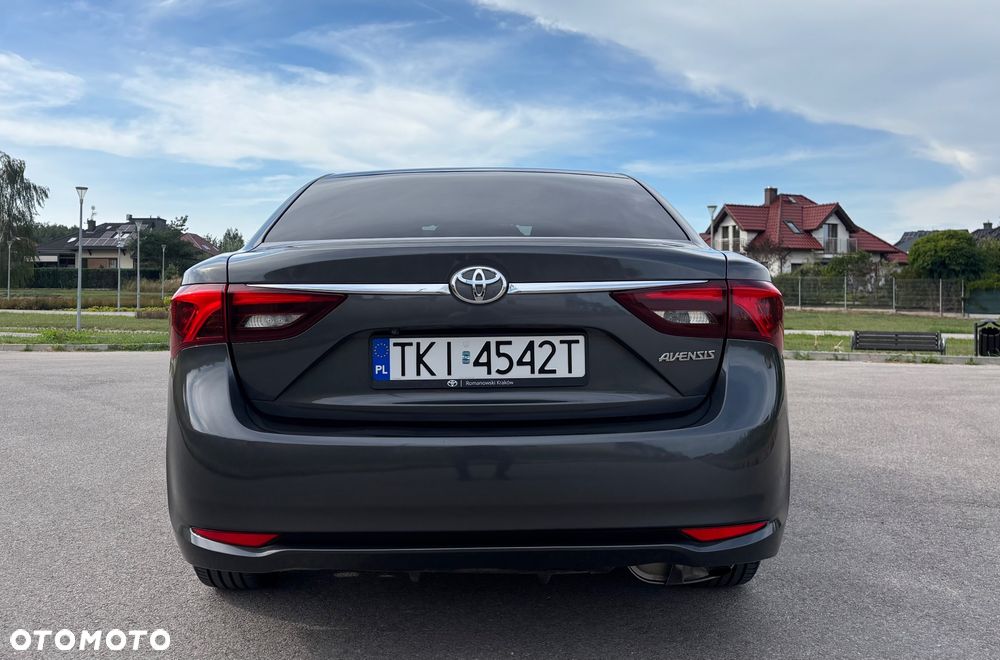 Toyota Avensis 1.8 Premium - 9