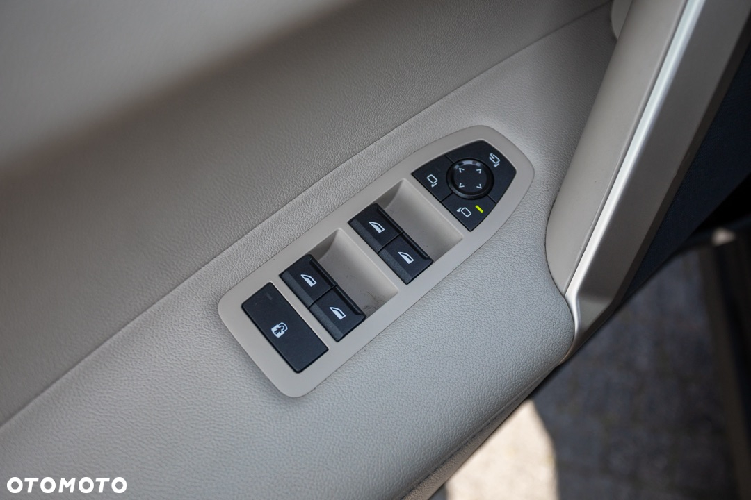 BMW iX xDrive40 76.6kWh - 24