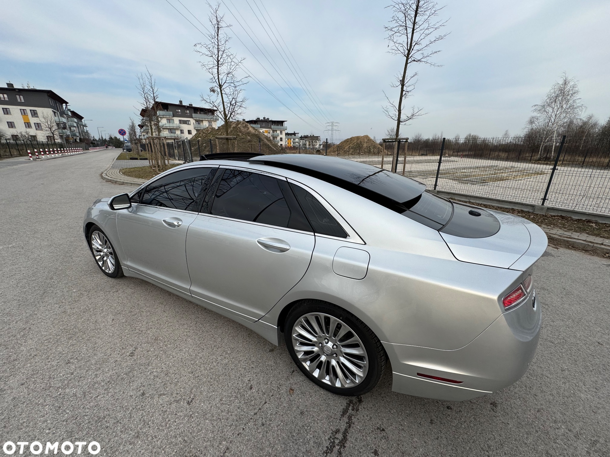 Lincoln MKZ - 10
