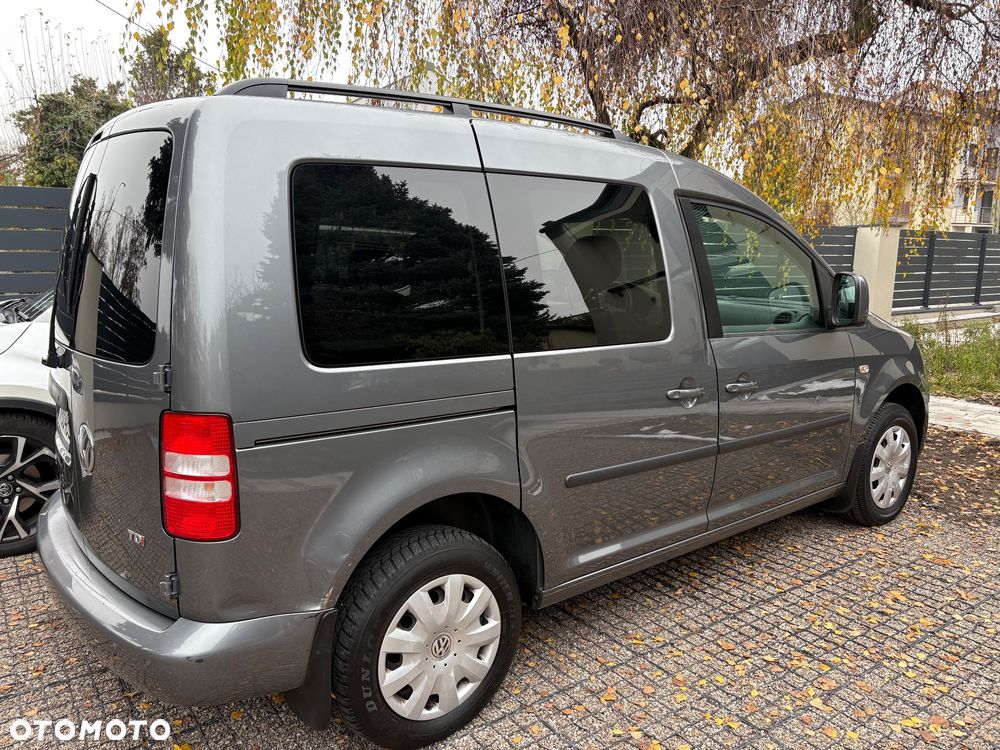 Volkswagen Caddy Trendline BMT - 12