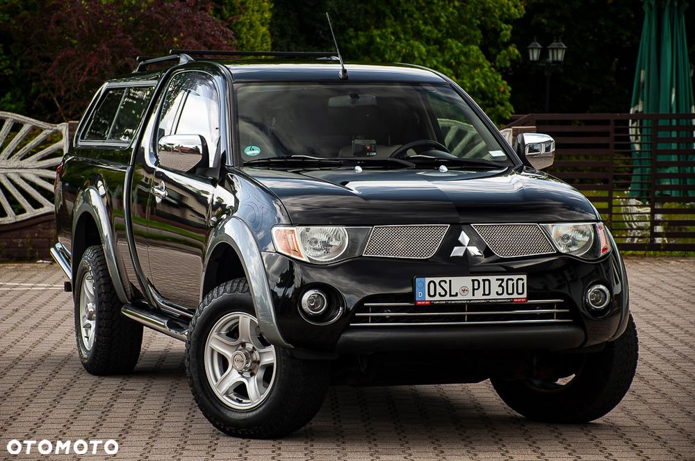 Mitsubishi L200 Pick Up 4x4 Intense Club Cab - 16