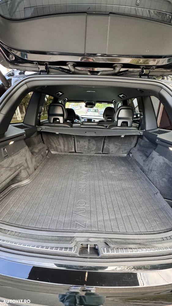 Volvo XC 90 D5 AWD R-Design - 16