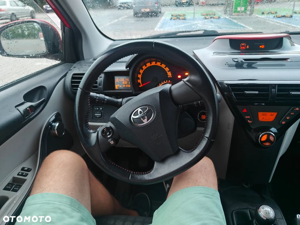 Toyota iQ 1.4 D-4D - 5