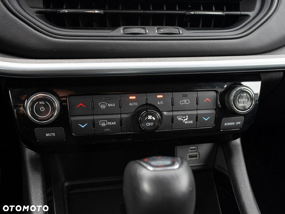 Jeep Compass - 16
