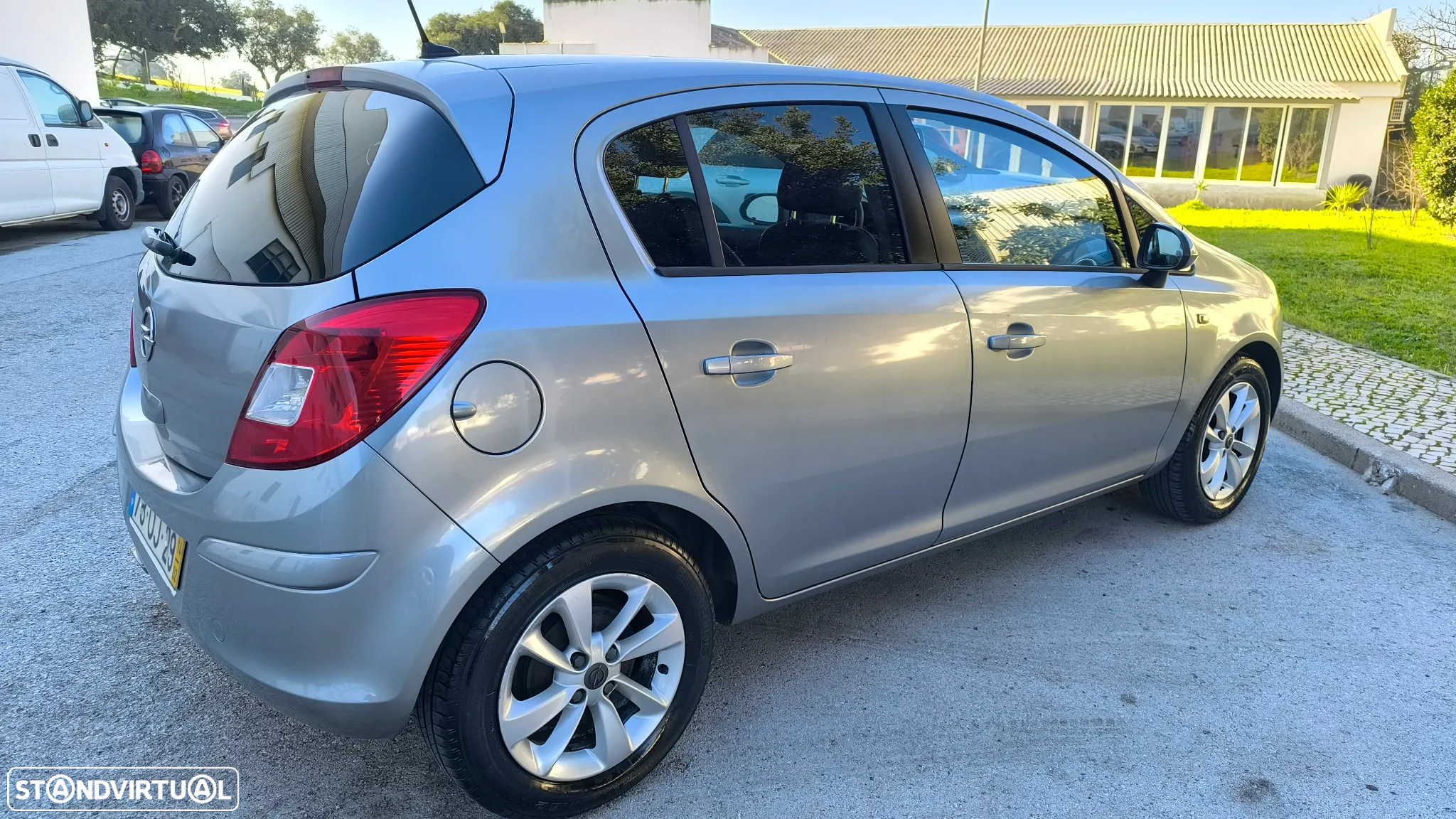 Opel Corsa 1.2 Cosmo - 32
