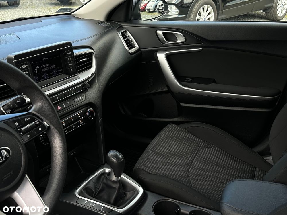 Kia Ceed 1.6 CRDi SCR L - 15