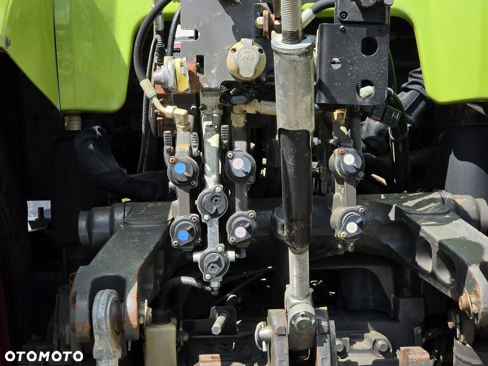 Claas AXION 810 CMATIC - 8