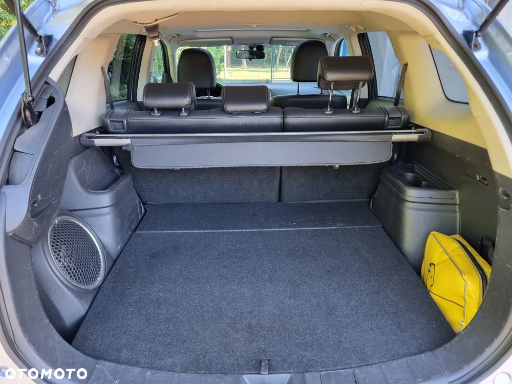 Mitsubishi Outlander Instyle NAVI + - 16