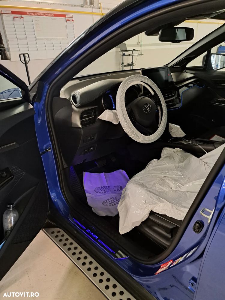 Toyota C-HR - 24