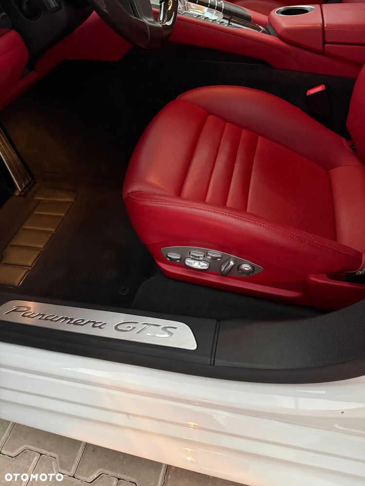 Porsche Panamera GTS - 11