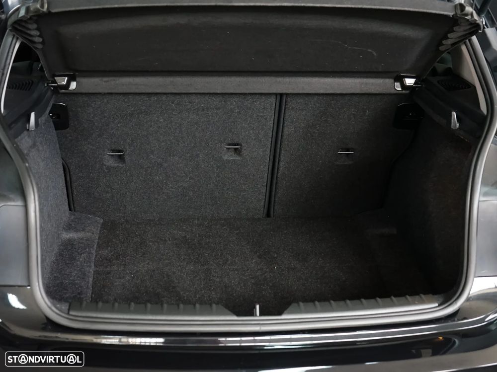 BMW 114 d Line Urban - 28