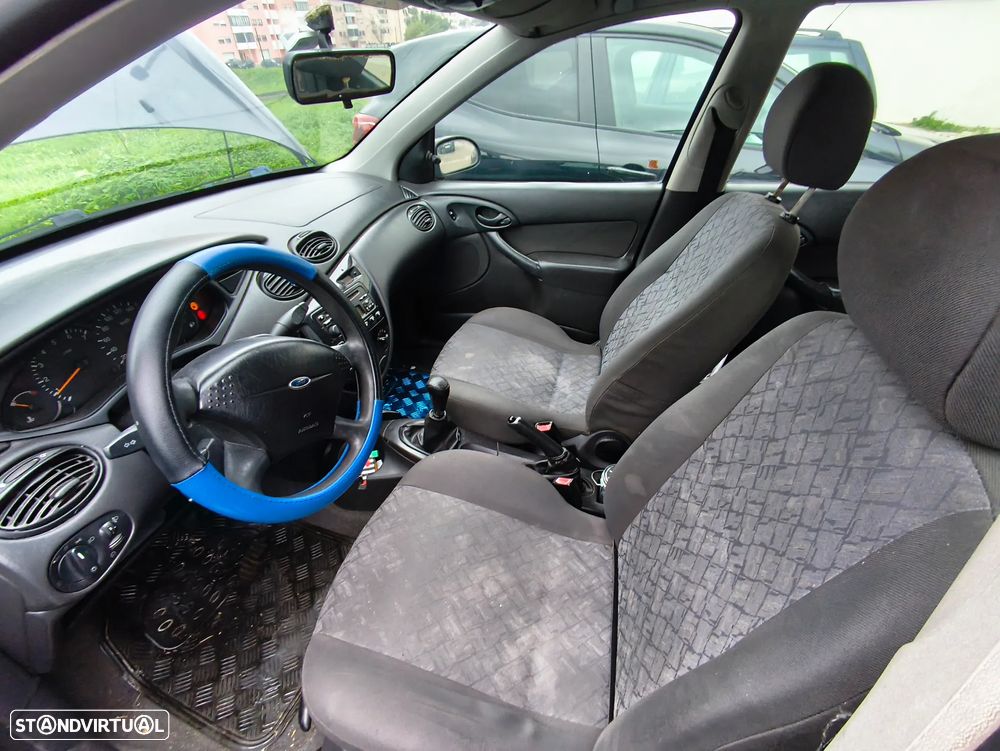 Ford Focus SW 1.4 Ambiente - 7
