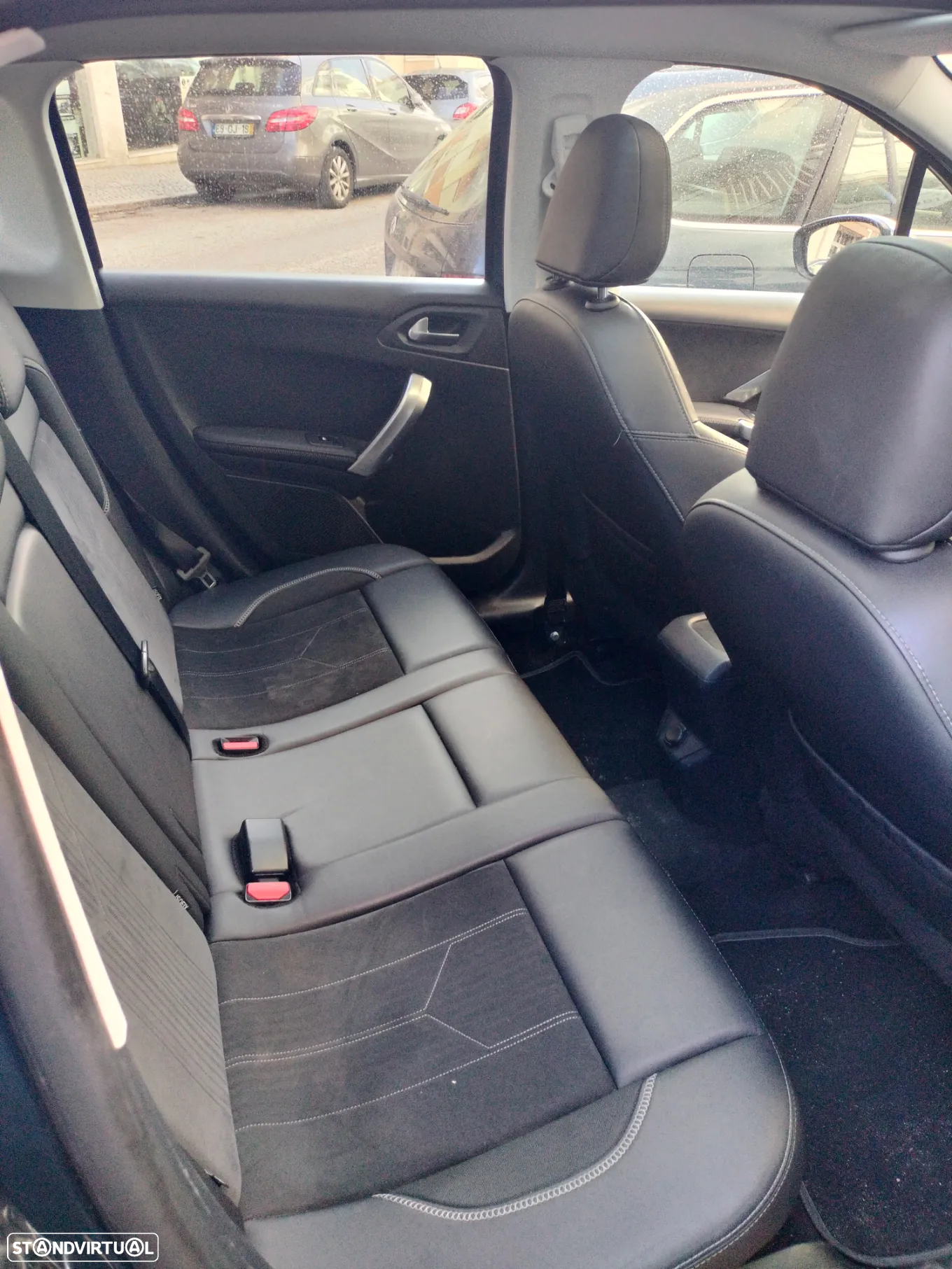 Peugeot 2008 PureTech 110 Stop&Start EAT6 Crossway - 12