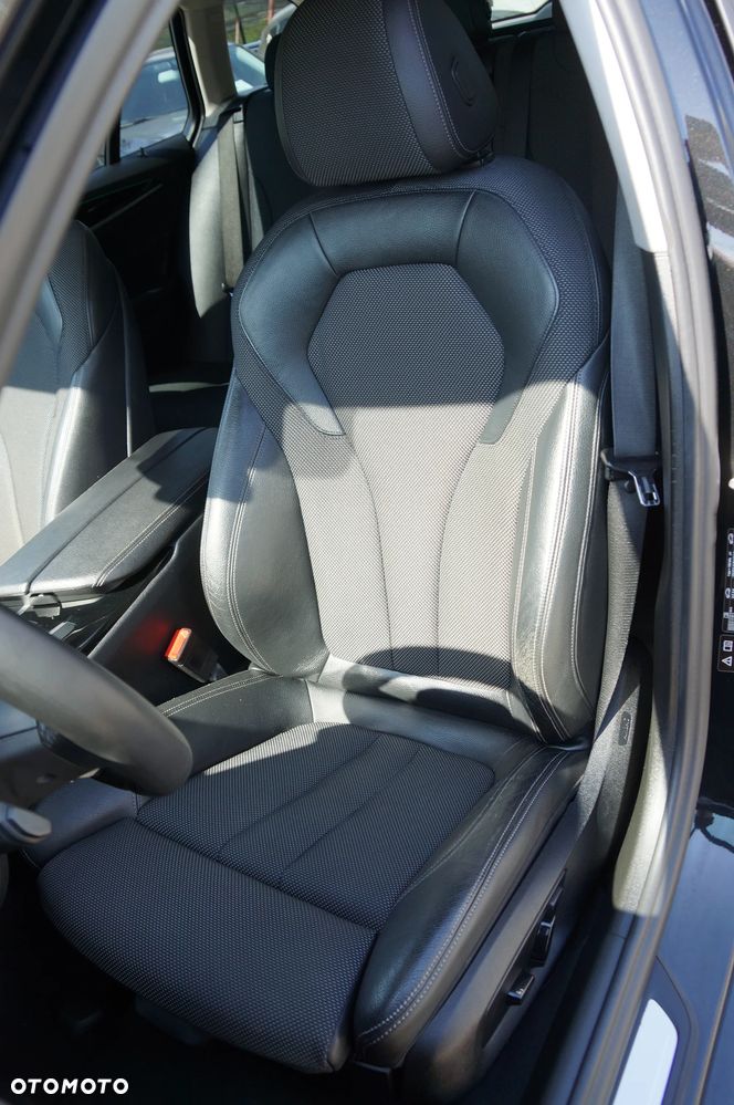 BMW Seria 5 520d xDrive Touring Sport Line - 30