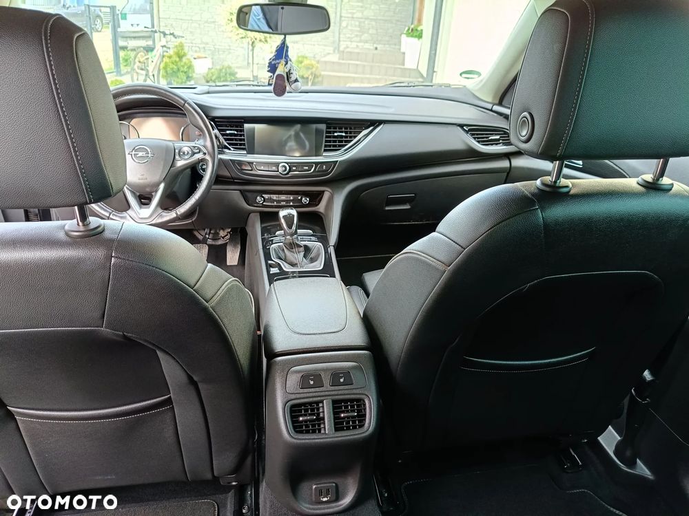 Opel Insignia 1.5 T Innovation S&S - 9