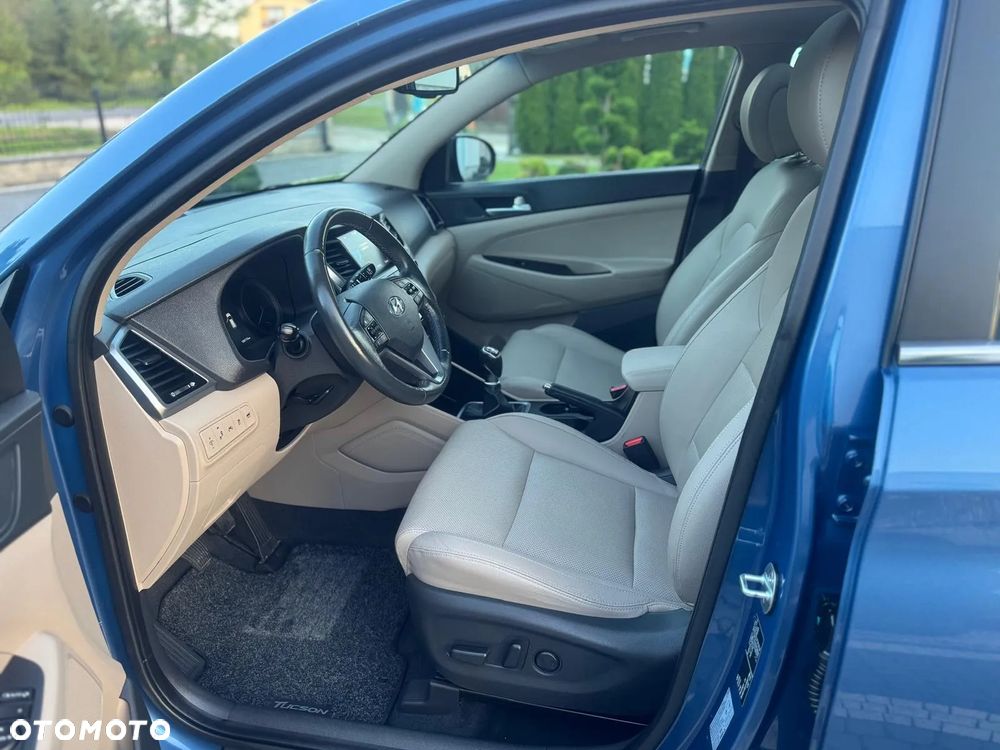 Hyundai Tucson - 12