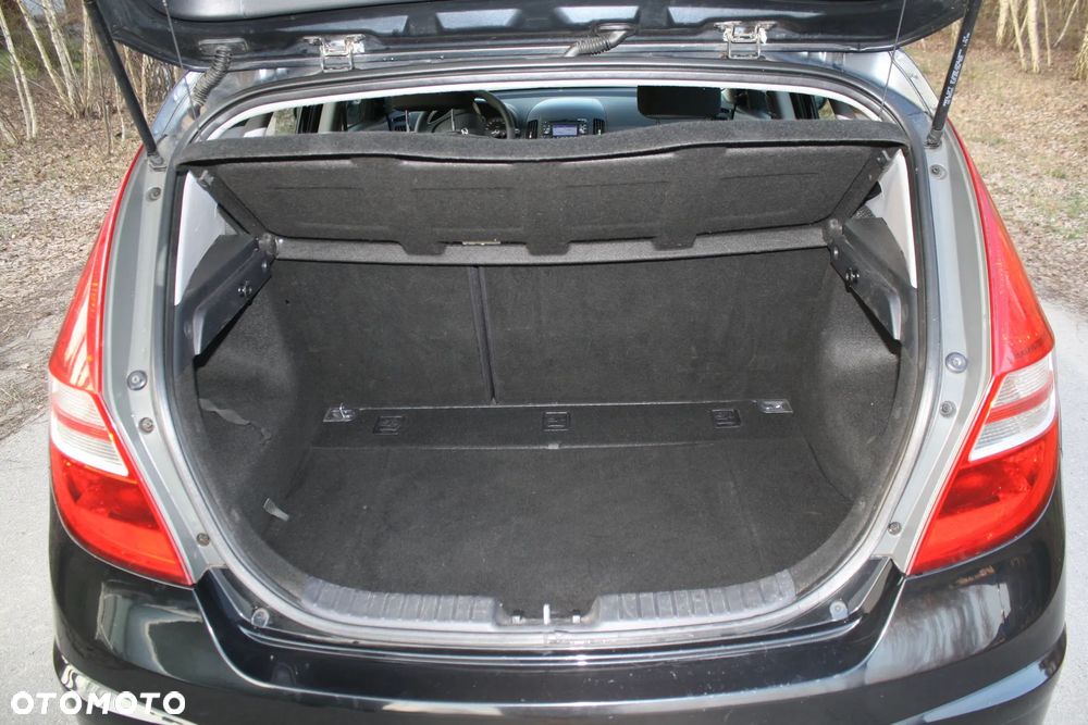 Hyundai i30 1.4 Comfort World Cup - 7