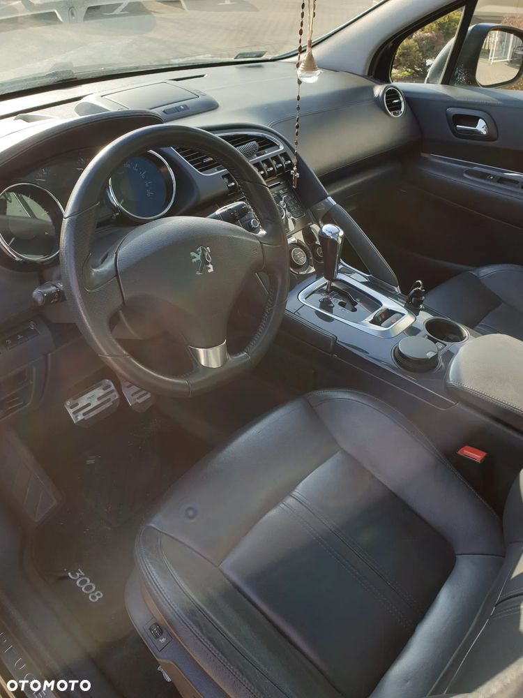 Peugeot 3008 2.0 HDi Premium+ - 9