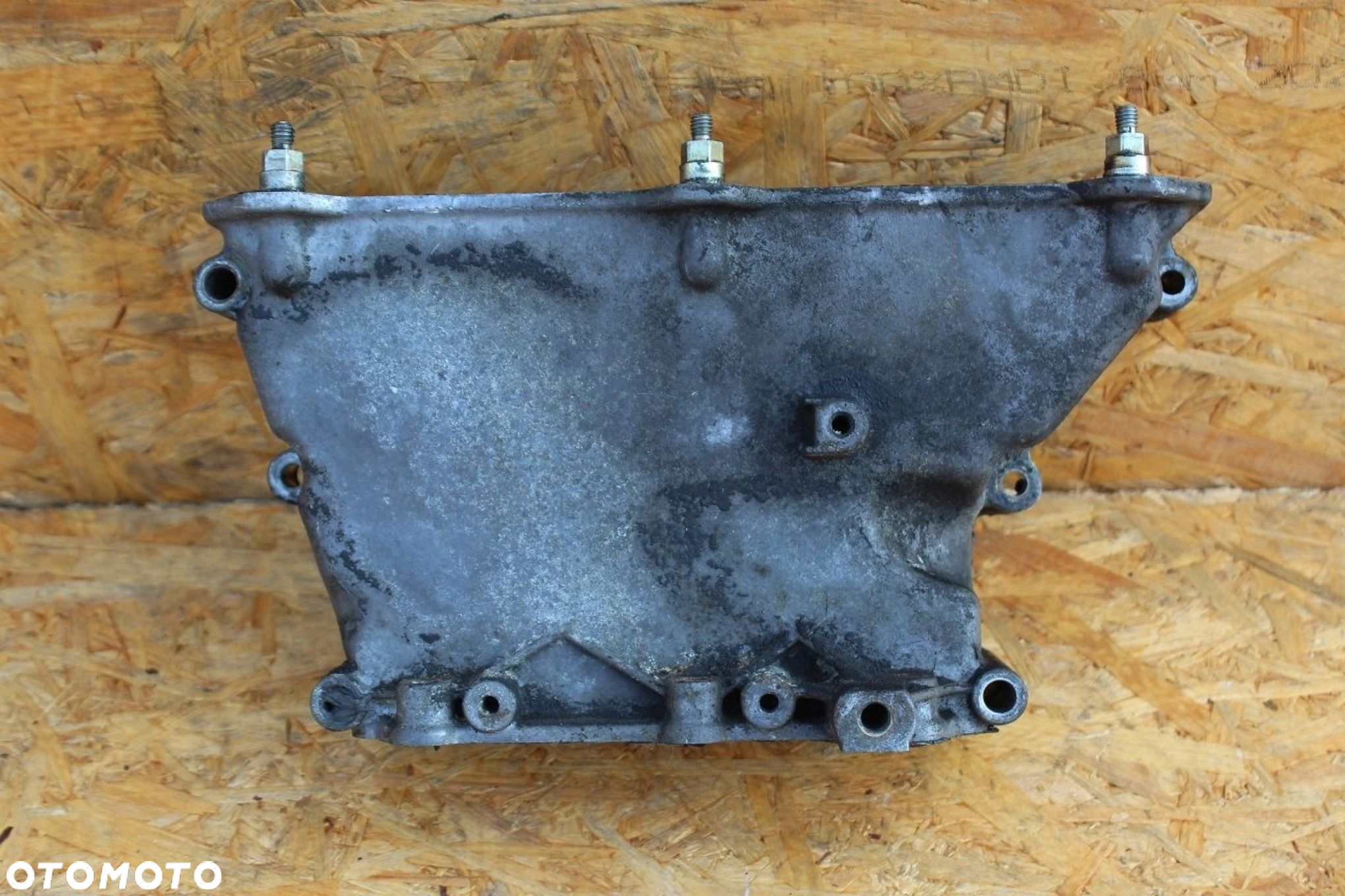 OBUDOWA ROZRZĄDU dekiel BMW e31 e32 e34 e38 m60 3.0 4.0 v8 1747599 - 2