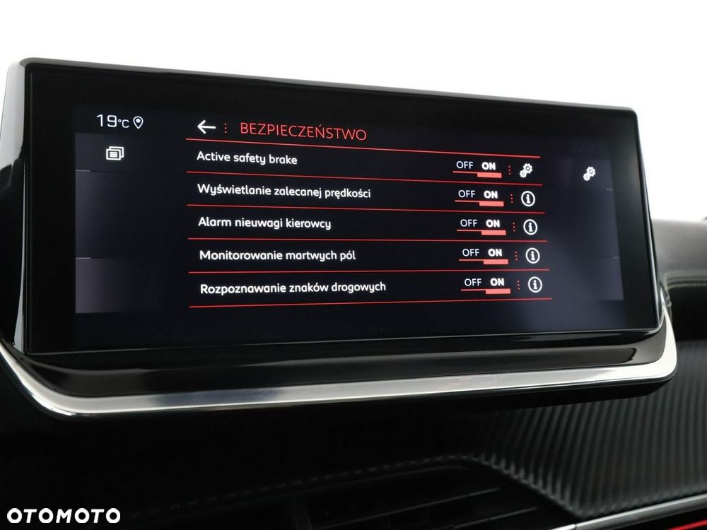 Peugeot 2008 1.2 PureTech GT Line S&S EAT8 - 26