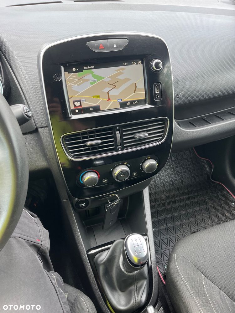 Renault Clio 0.9 Energy TCe Limited EU6 - 12