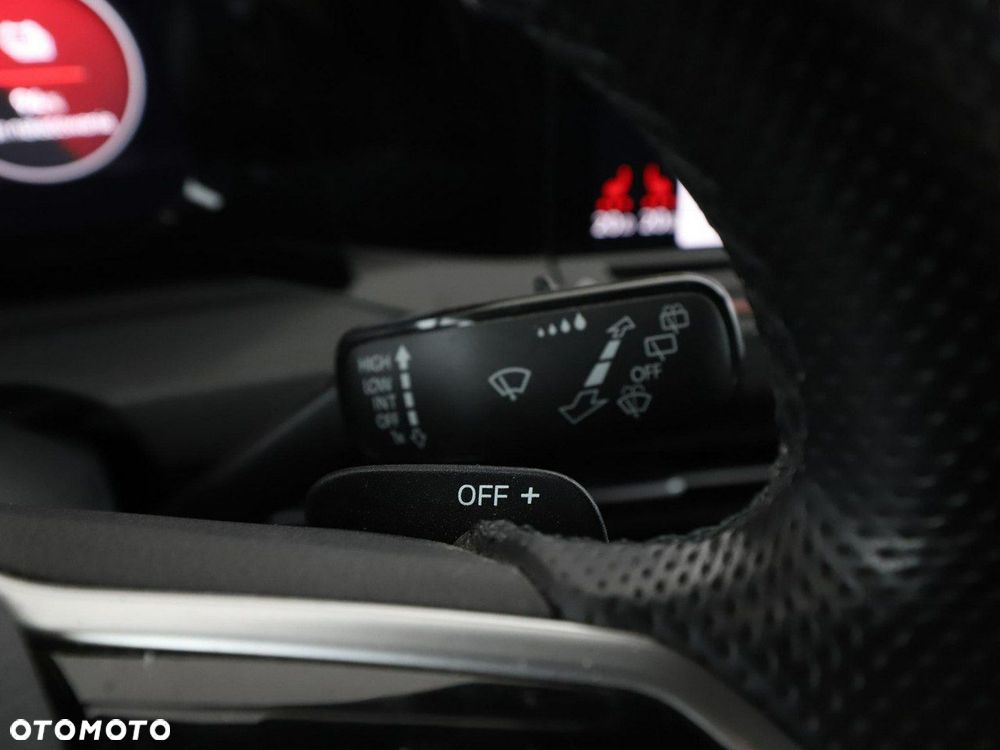 Volkswagen Golf - 35