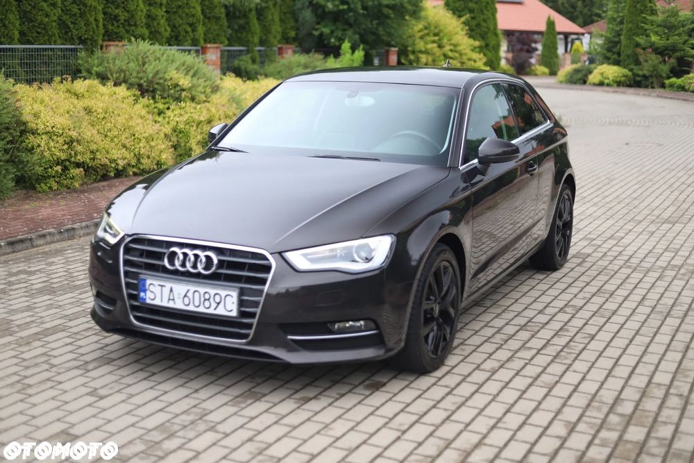 Audi A3 3-drzwiowe 1.6 TDI ultra Attraction - 3
