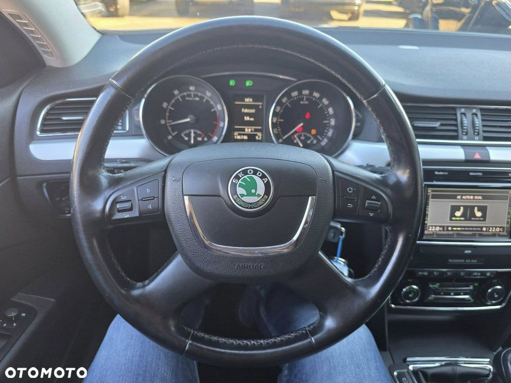 Skoda Superb Combi 1.8 TSI Elegance - 8
