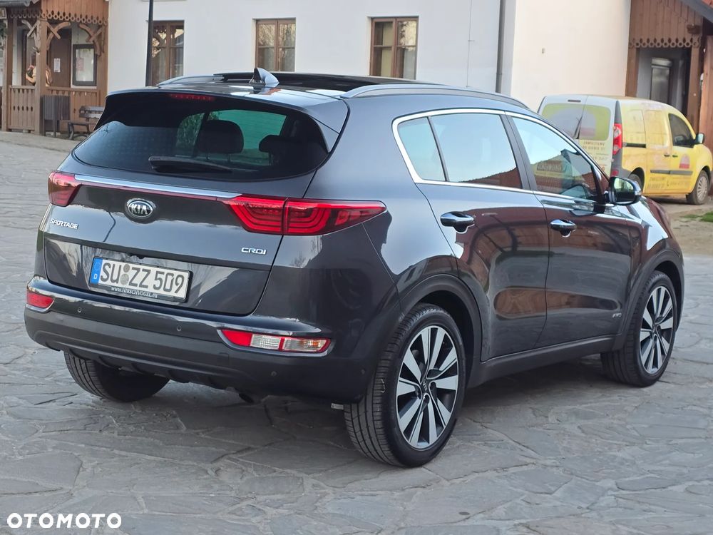 Kia Sportage 2.0 CRDI AWD Dream-Team Edition - 11