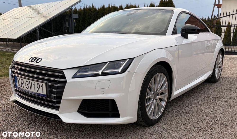 Audi TT S Coupé - 1