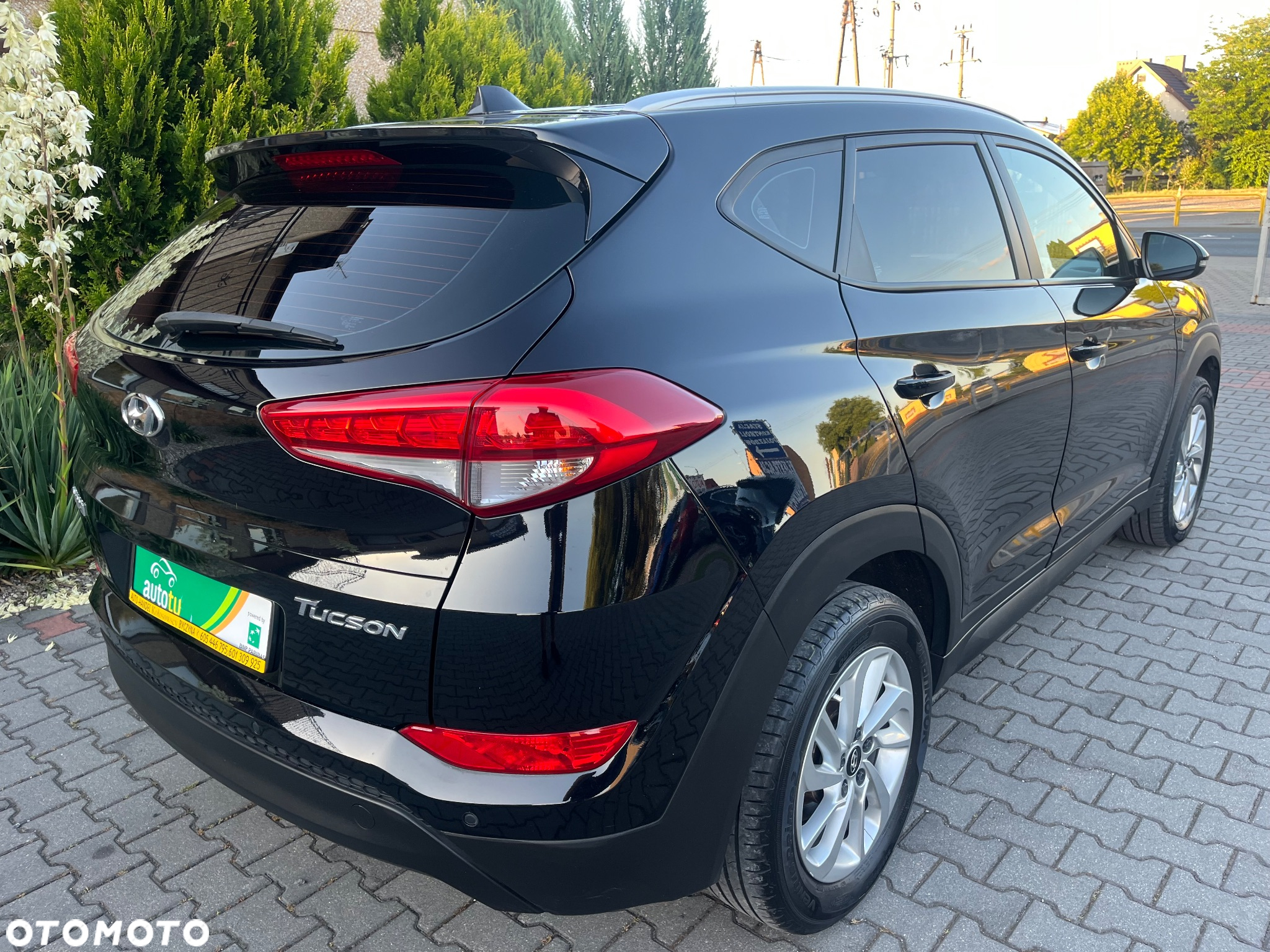 Hyundai Tucson blue 1.7 CRDi 2WD Intro Edition - 4