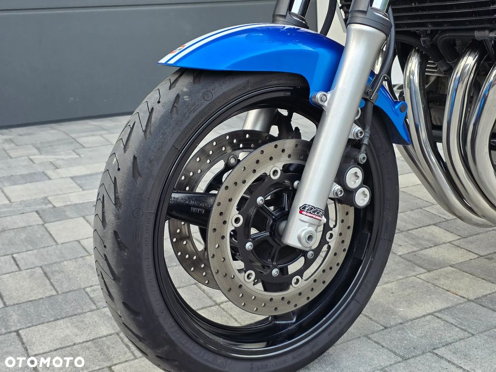 Yamaha XJR - 30