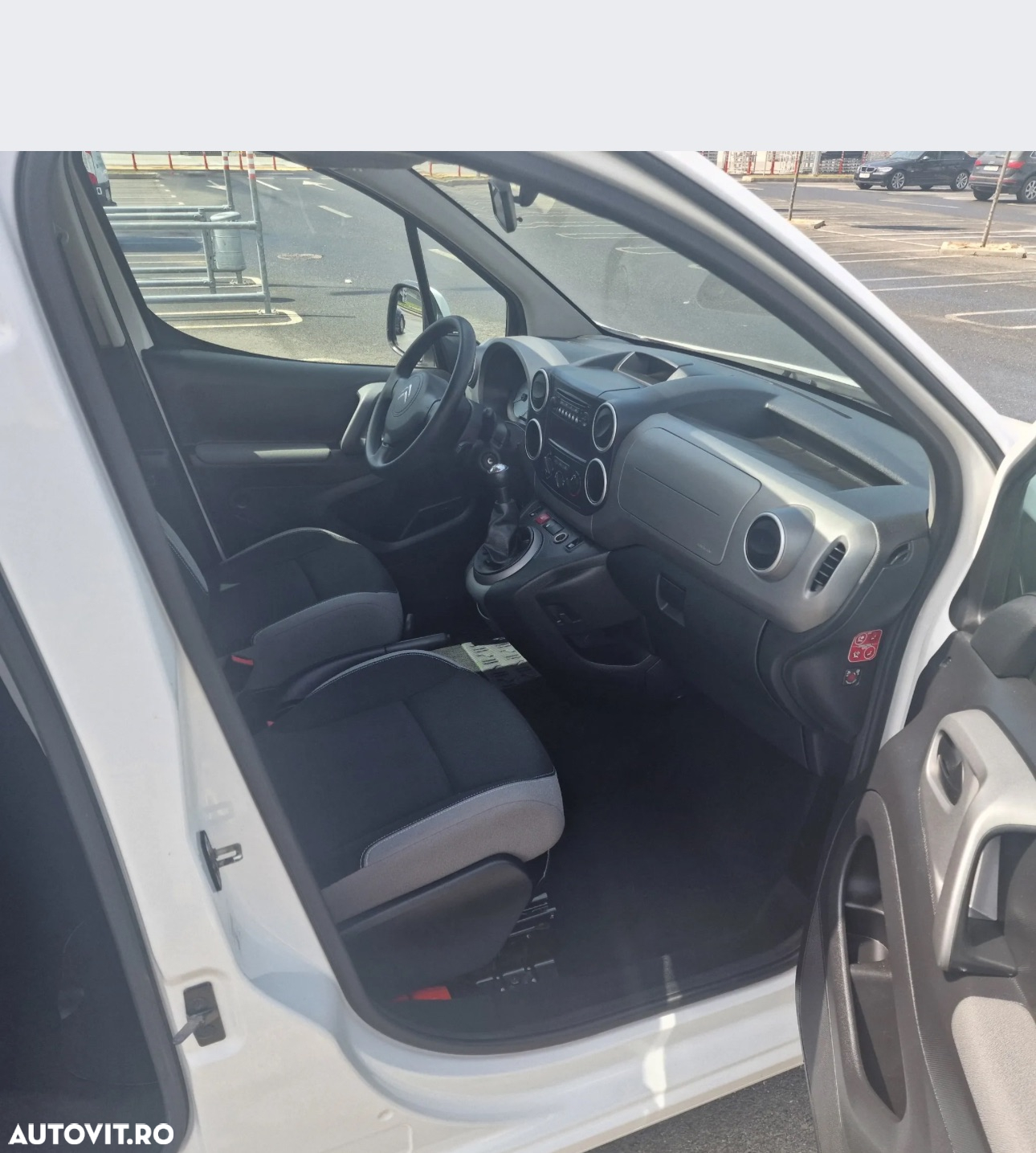 Citroën Berlingo 1.6 BlueHDi 75 BVM5 Live - 10