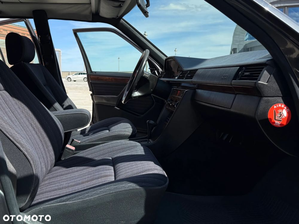 Mercedes-Benz W124 (1984-1993) - 7