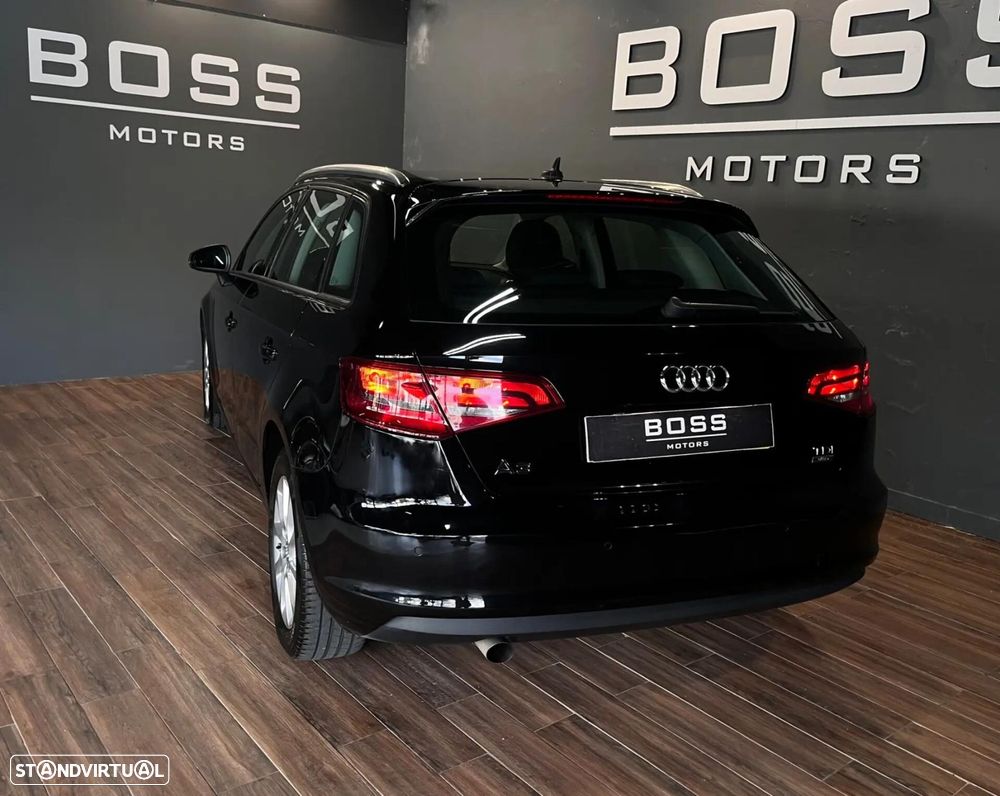 Audi A3 Sportback 1.6 TDI - 10