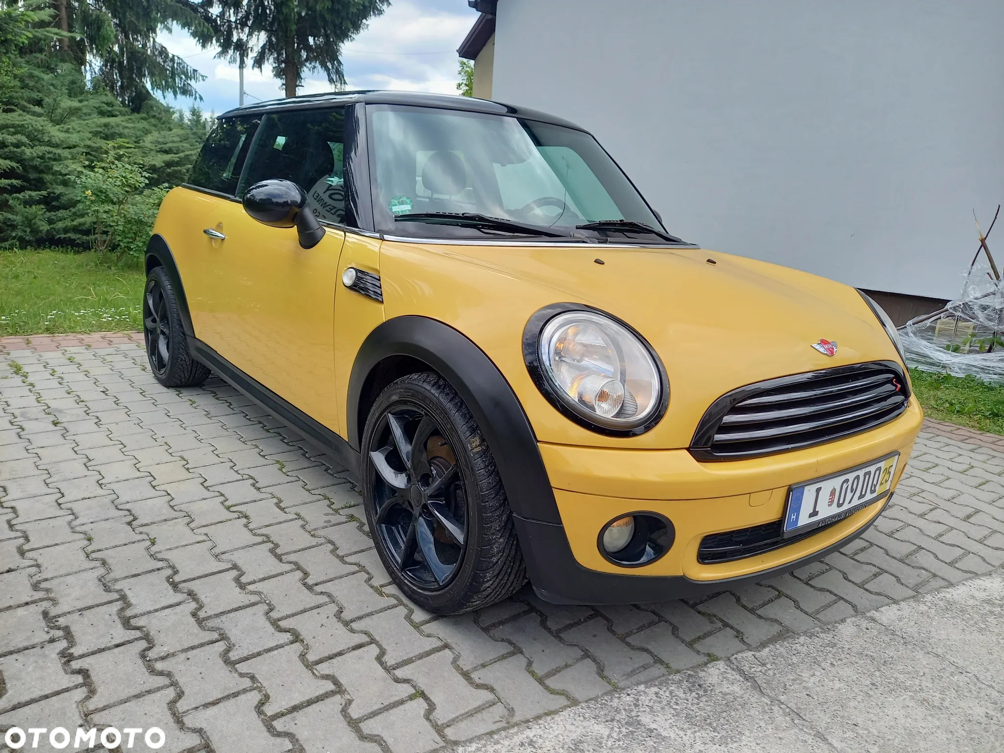MINI Cooper 50 Mayfair - 21