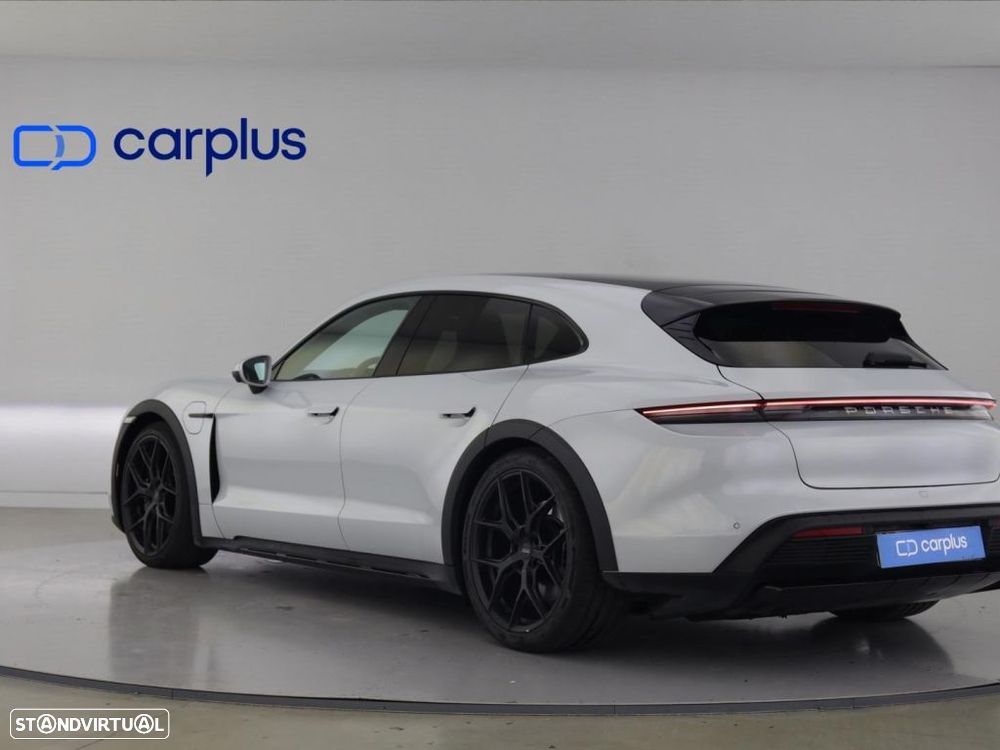 Porsche Taycan Cross Turismo 4S - 5