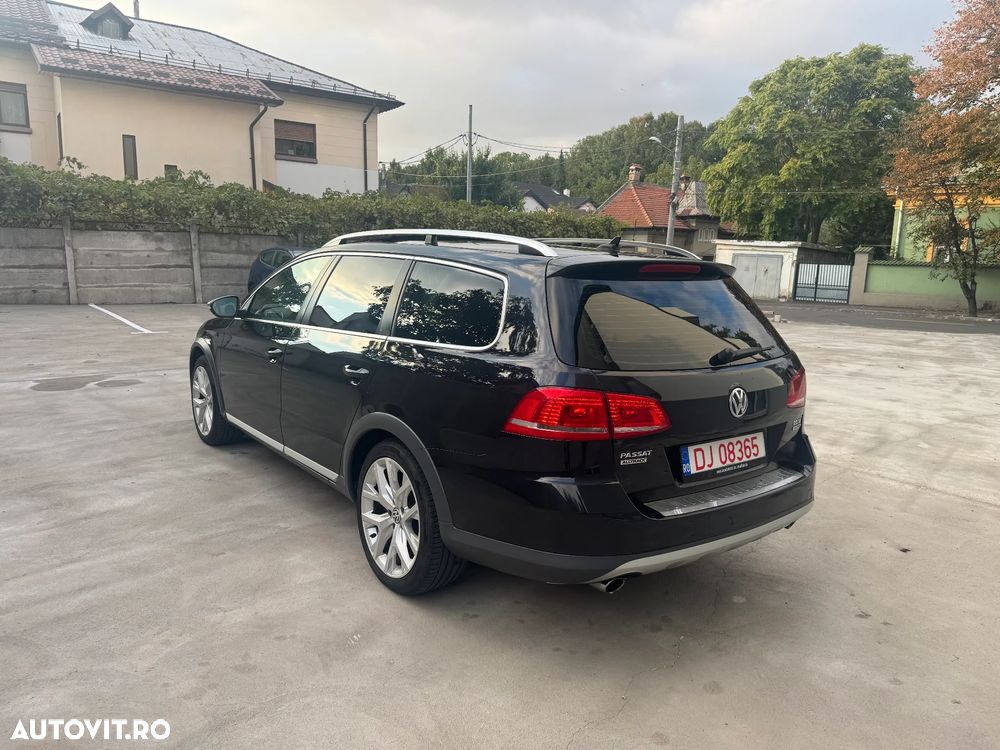 Volkswagen Passat Alltrack 2.0 TDI 4Motion DSG BlueMotion Tec - 4