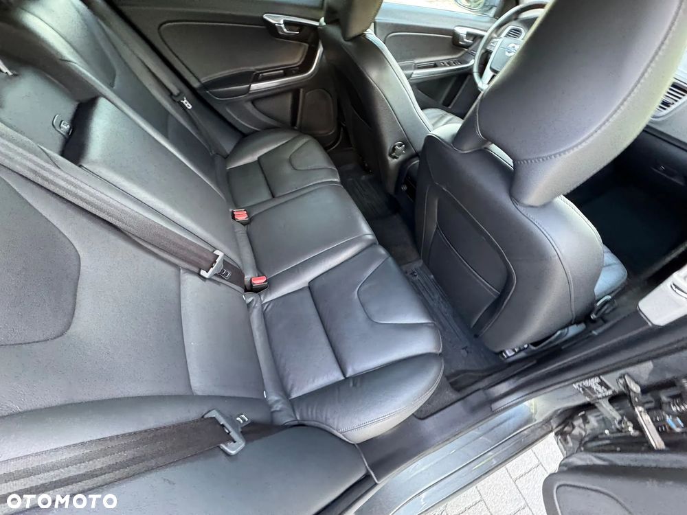 Volvo V60 D2 Geartronic Momentum - 6