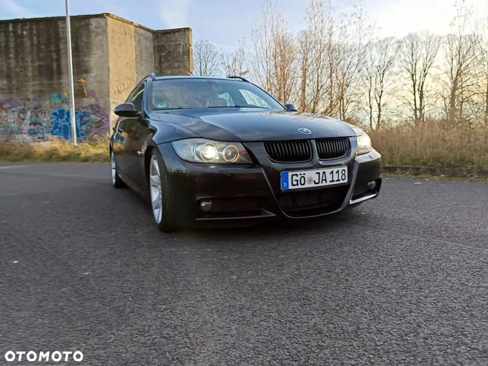 BMW Seria 3 325d DPF Touring - 9
