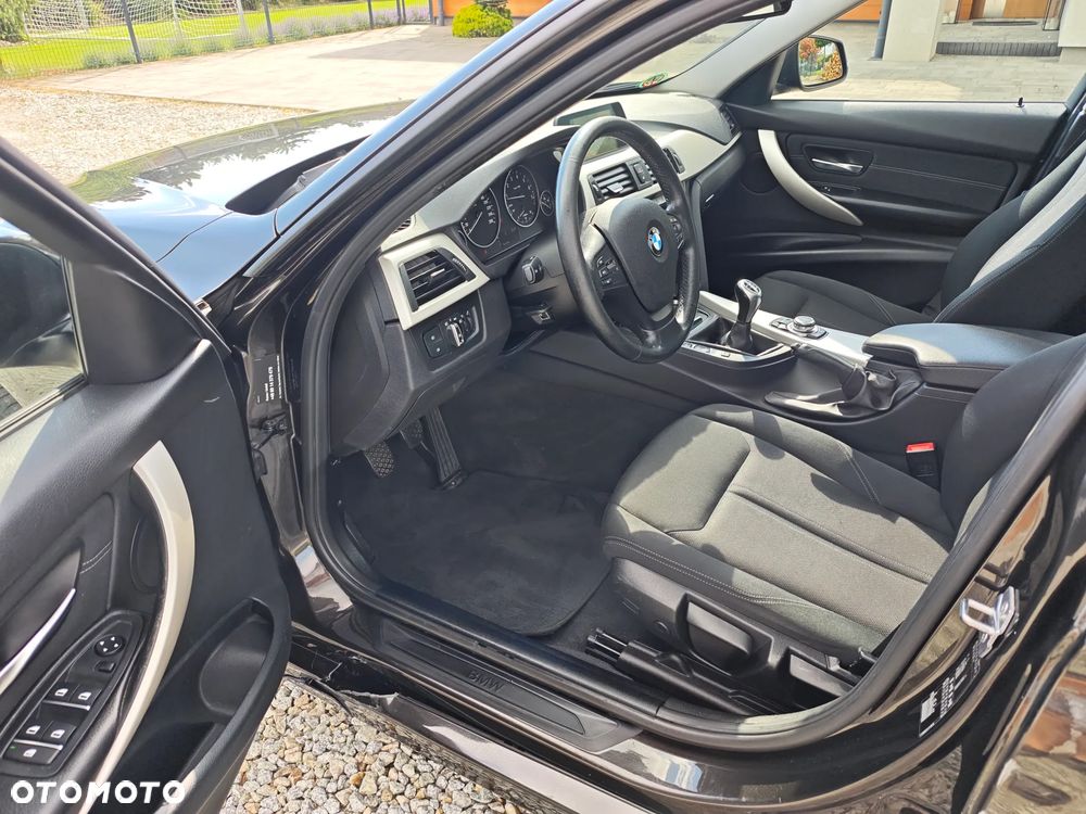 BMW Seria 3 - 10