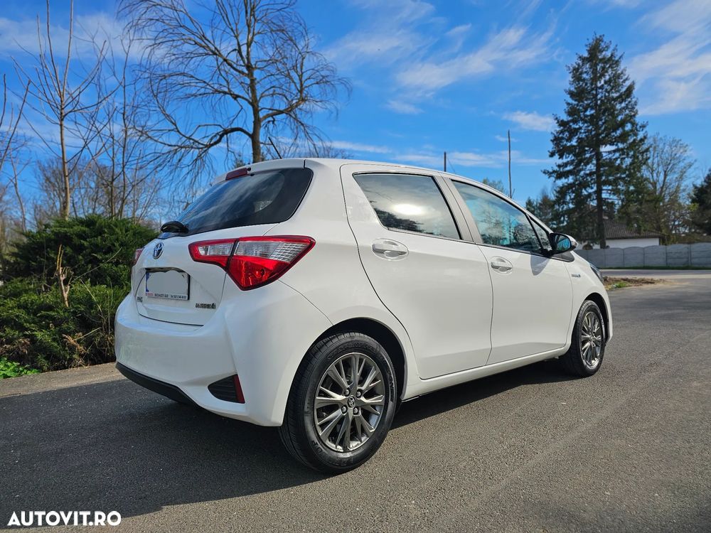 Toyota Yaris 1.5 VVT-i HSD Active - 3