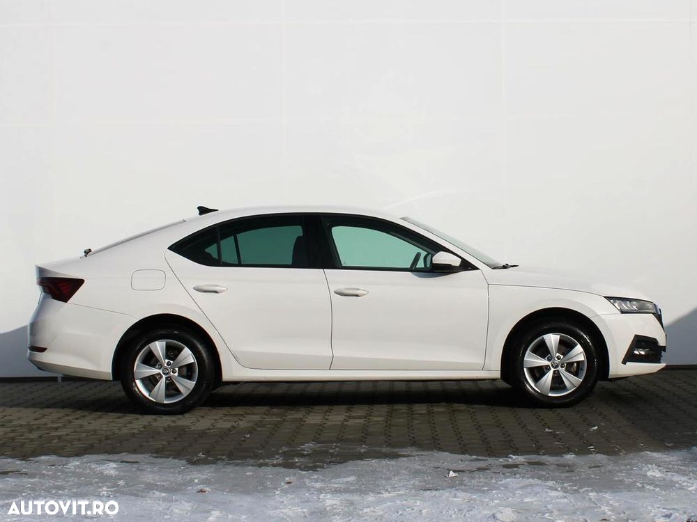 Skoda Octavia 1.5 TSI DSG Mild Hybrid Ambition - 6