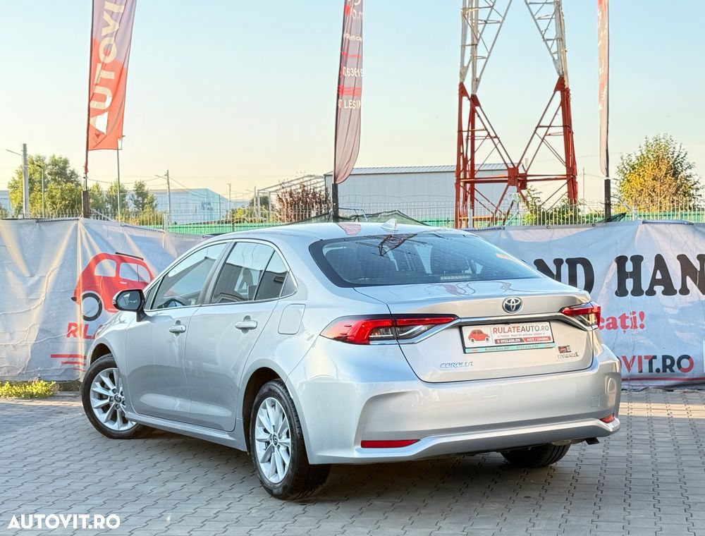 Toyota Corolla 1.8 HSD Dynamic - 3