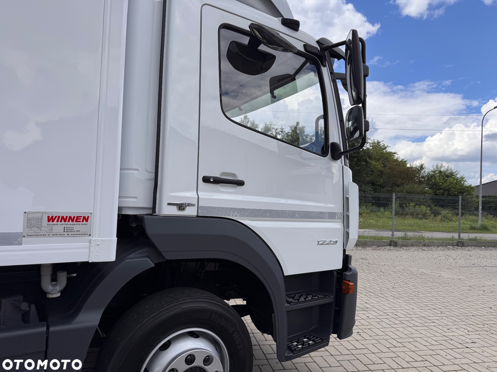 Mercedes-Benz ATEGO - 32