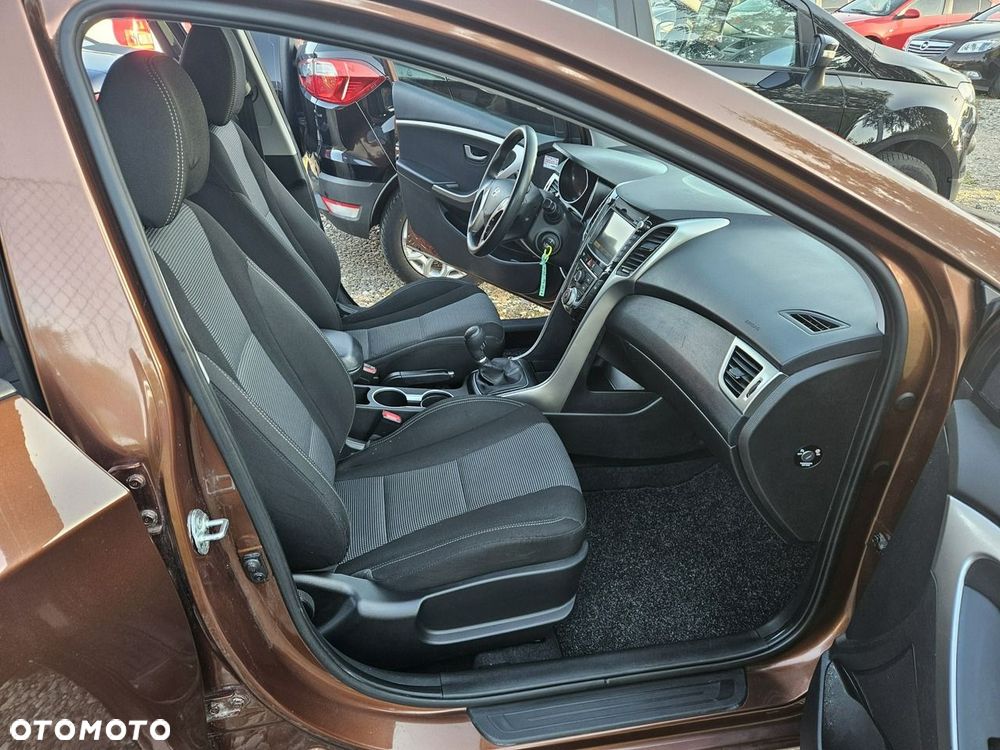 Hyundai i30 - 10
