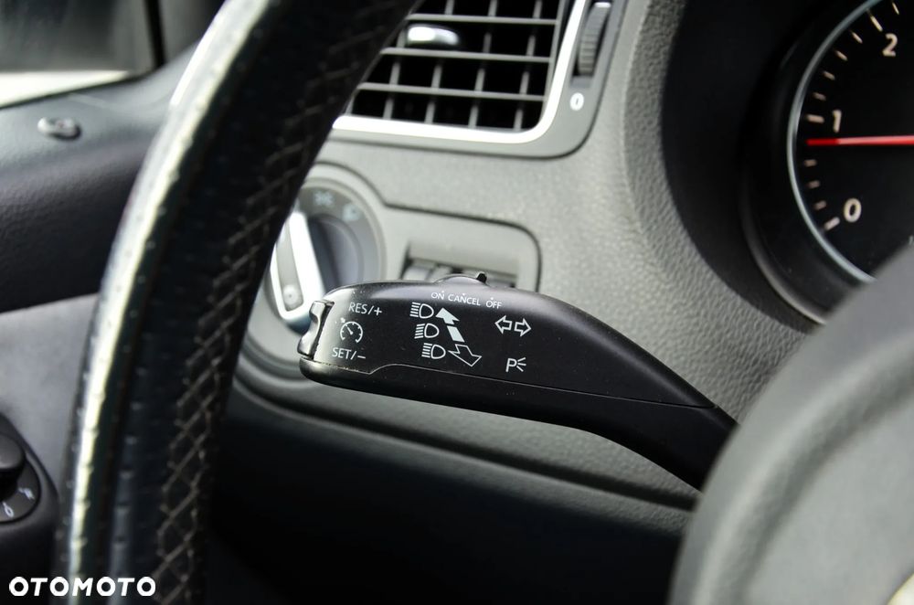 Volkswagen Polo Cross 1.6 TDI DPF DSG - 21