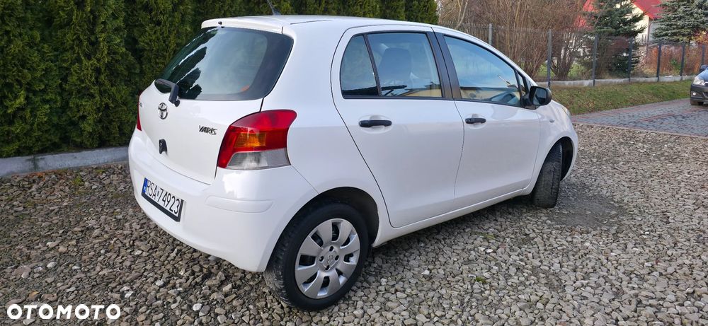 Toyota Yaris 1.33 VVT-i Cool - 5