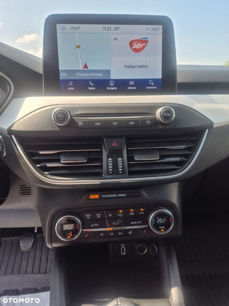 Ford Focus 1.0 EcoBoost STart-Stopp-System TITANIUM DESIGN - 9