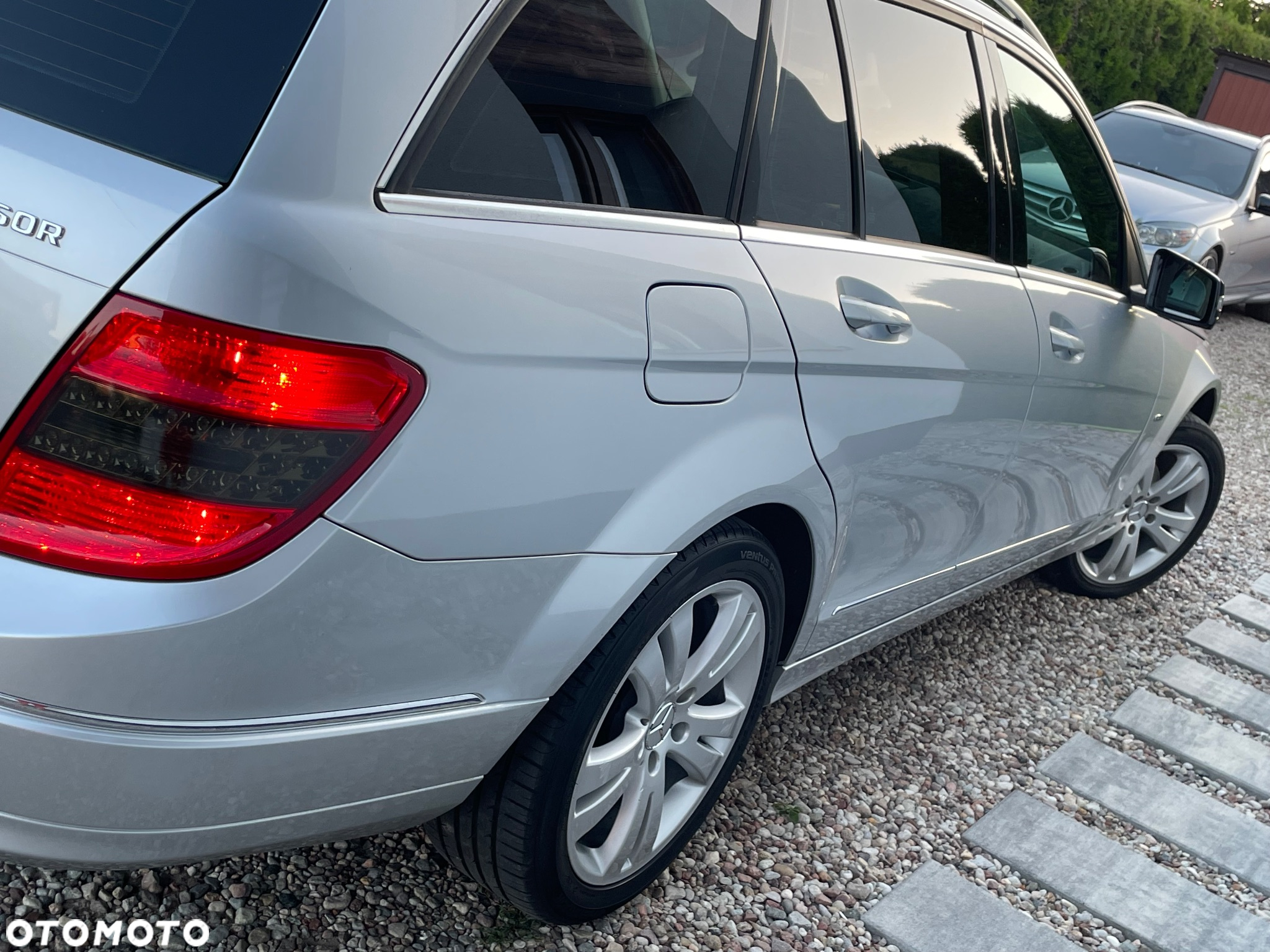 Mercedes-Benz Klasa C 180 T Kompressor Automatik BlueEFFICIENCY Avantgarde - 31